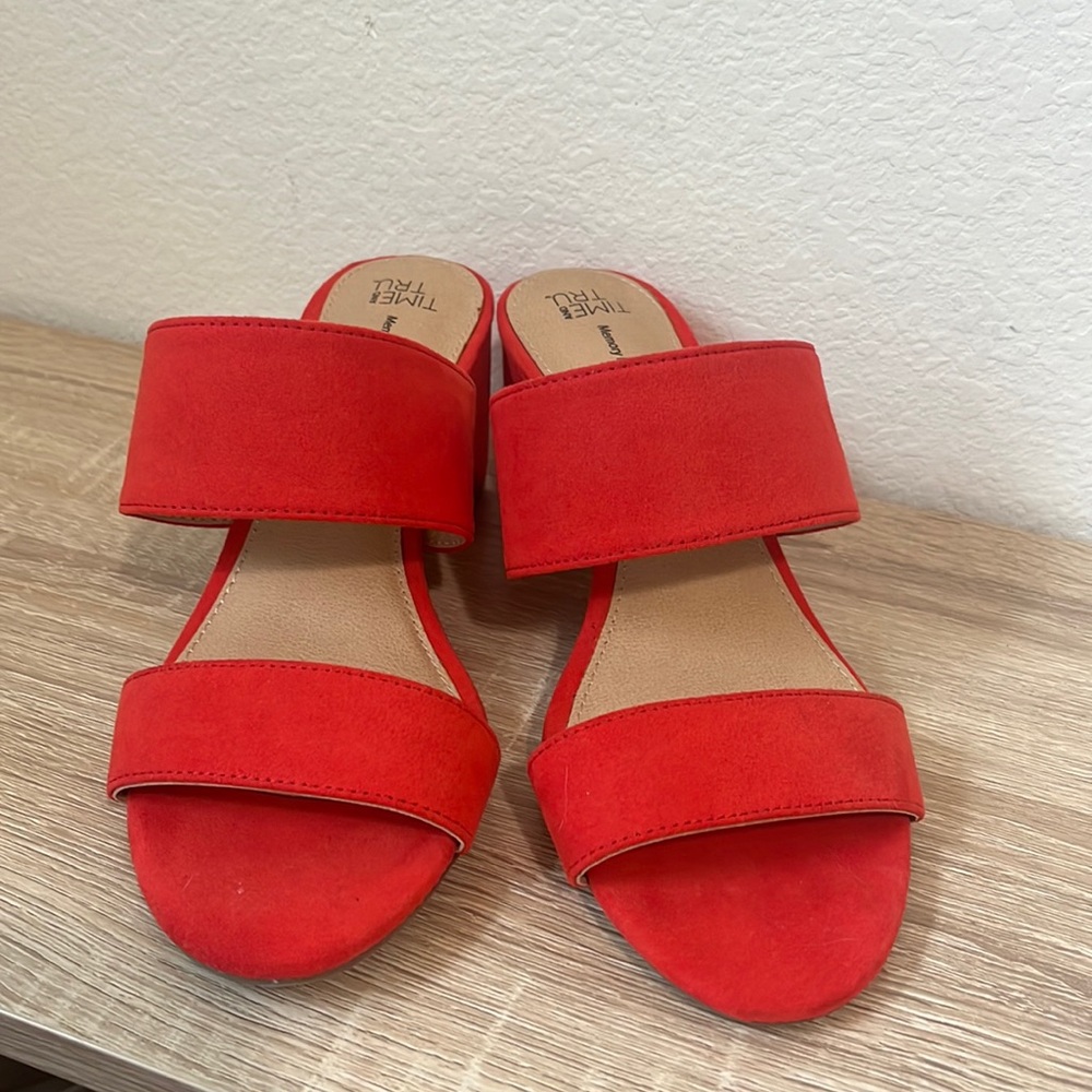 Time and Tru Sandal block heel-size 7.5